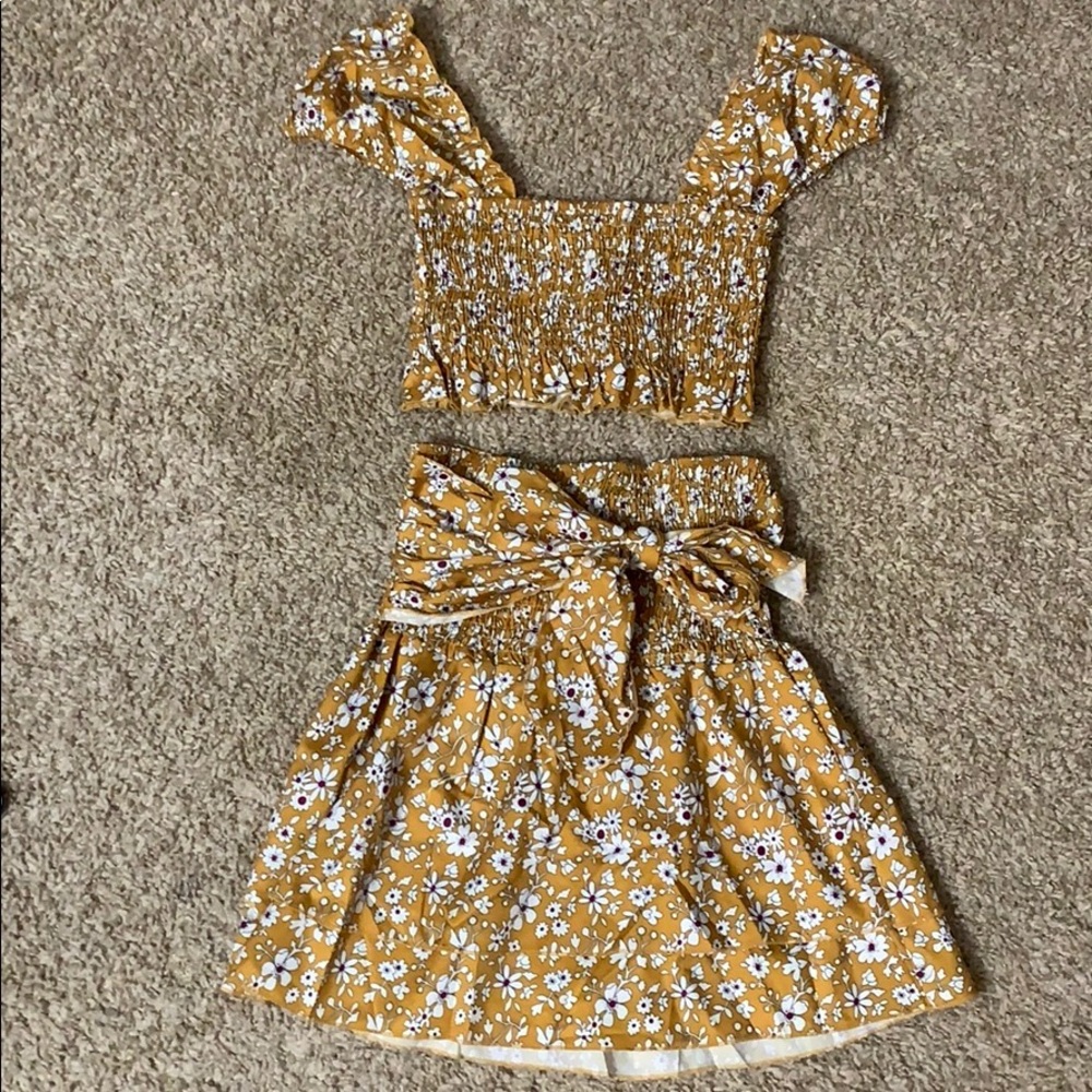Yellow skirt set
